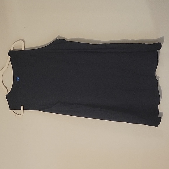 Set Of 2 Sleeveless Dresses - Picture 2 of 3